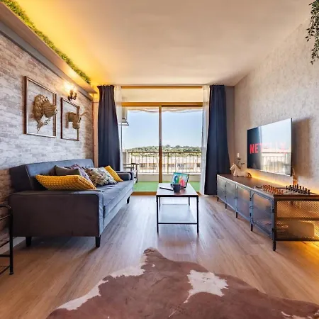 Charming Loft In