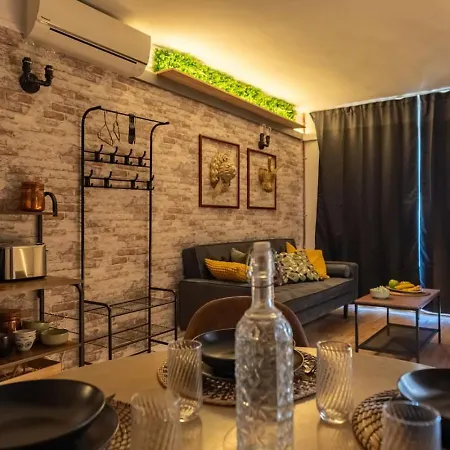 Charming Loft In *